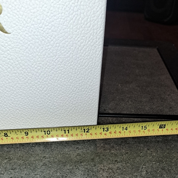 DIOR GIFT BOX/BAG - Picture 12 of 16